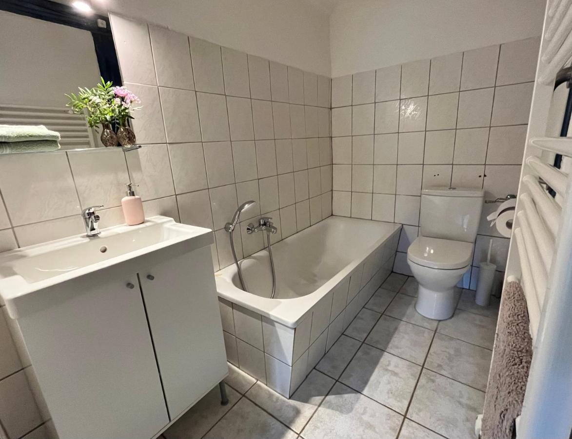 Reetscheune Kruezen Kruzen Exteriér fotografie